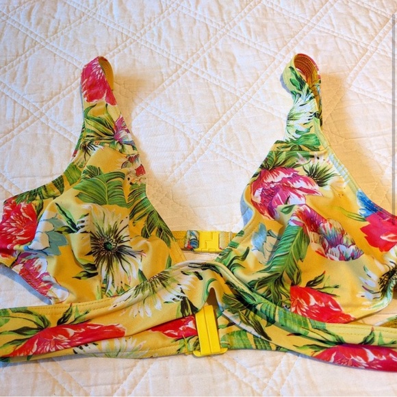 36D Bikini Top Bundle! Tropical and Striped. Both so pretty! - Picture 2 of 7